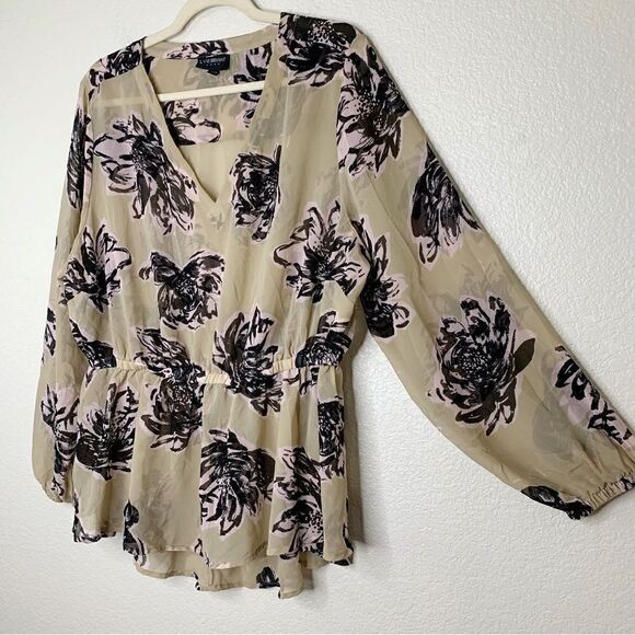 Lane Bryant Boho Floral V-neck Sheer Tan Long Sleeves Peplum Top - Picture 3 of 11